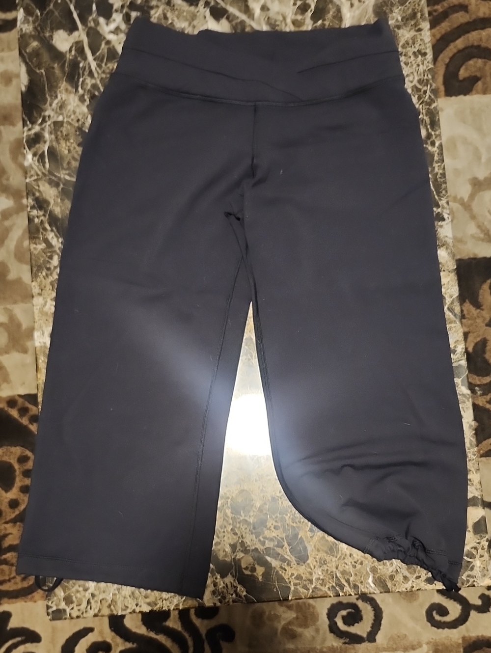 Lululemon Capri Size 8